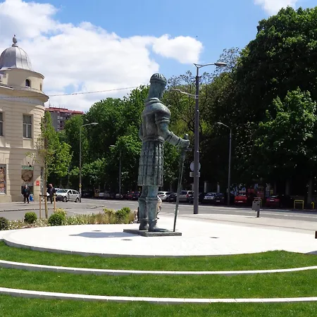 Square 59 Center * Белград