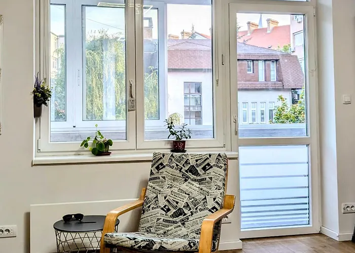 Square 59 Center アパート ベオグラード